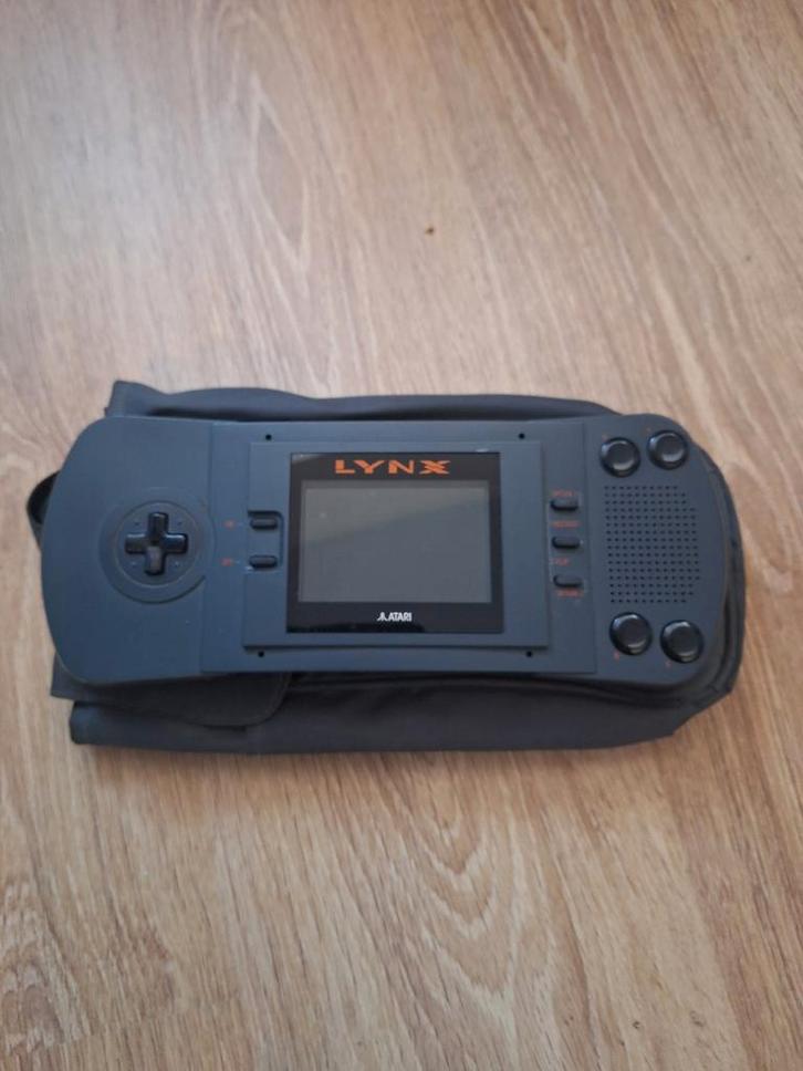 Atari Lynx , zonder accessoires, Spelcomputers en Games, Spelcomputers | Atari, Gebruikt, Atari Lynx, Zonder controller, Ophalen of Verzenden