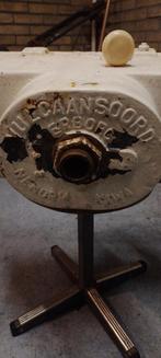 Gietijzeren stortbak, Ophalen