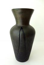 Grote glazen vaas zwart mat oppervlak zwarte lijnen 3557-g, Antiek en Kunst, Ophalen of Verzenden