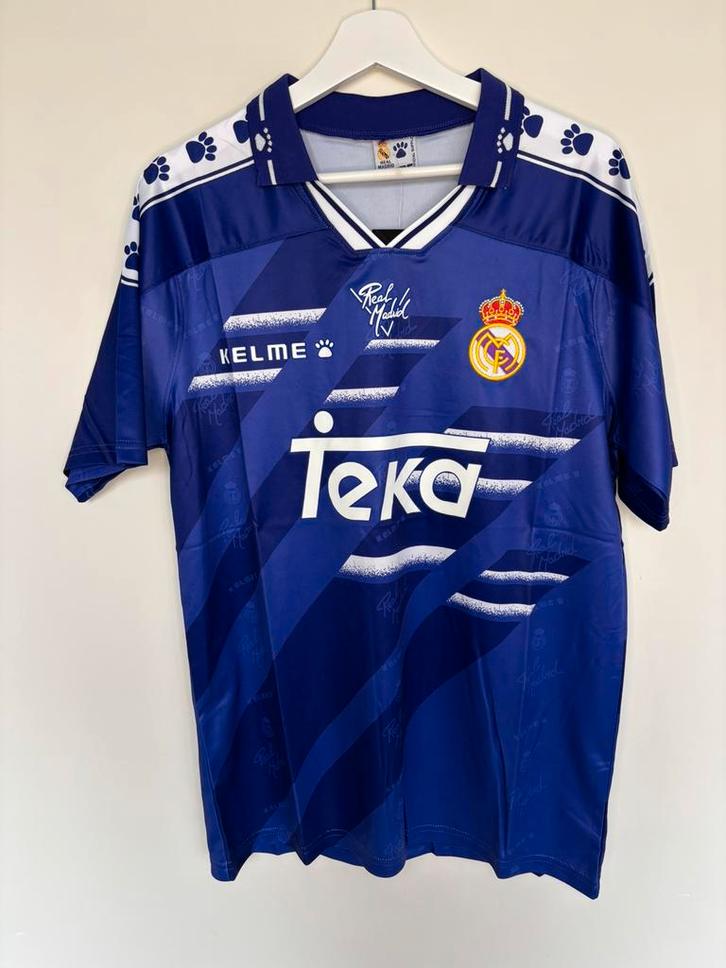 Real madrid shirt M, Sport en Fitness, Voetbal, Zo goed als nieuw, Shirt, Ophalen of Verzenden