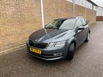 Skoda Octavia 1.6 TDI Greentech 115pk Dsg-7 2018 Grijs, Auto's, 4 cilinders, Origineel Nederlands, Stationwagon, 115 pk