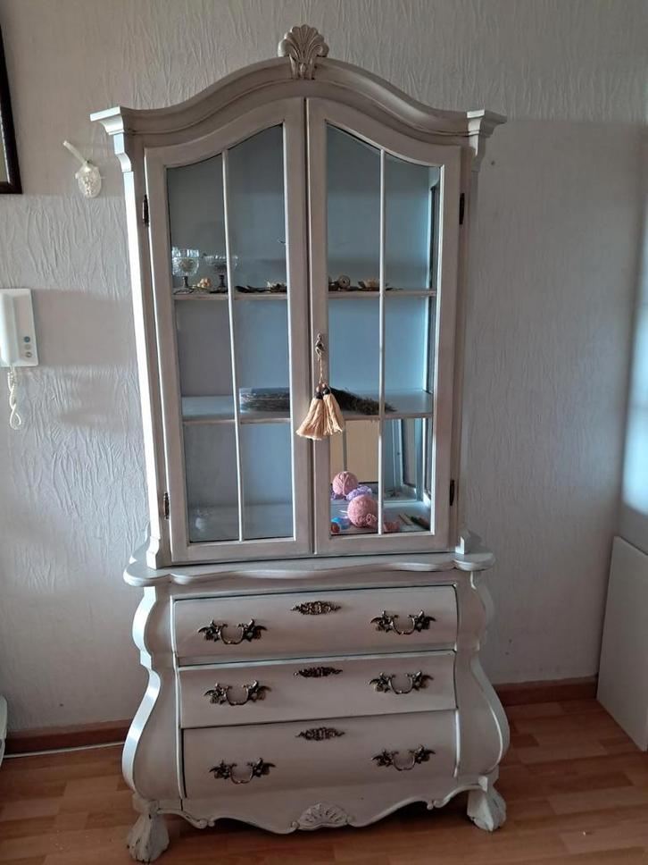 Queen Ann kast Vitrine buffetkast ophalen in Delft !!!!!, Huis en Inrichting, Kasten | Vitrinekasten, Zo goed als nieuw, 150 tot 200 cm