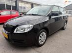 Skoda FABIA Combi 1.2-12v Airco 81442 km, Auto's, Voorwielaandrijving, Gebruikt, Zwart, Metallic lak