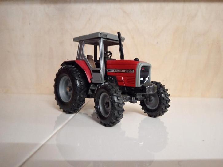 Massey Ferguson 3050 Britains, Hobby en Vrije tijd, Modelauto's | 1:32, Nieuw, Tractor of Landbouw, Britains, Ophalen of Verzenden