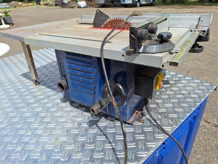 cirkelzaag tafeltje, Doe-het-zelf en Verbouw, Gereedschap | Zaagmachines, Gebruikt, Cirkelzaag, Minder dan 600 watt, 30 tot 70 mm