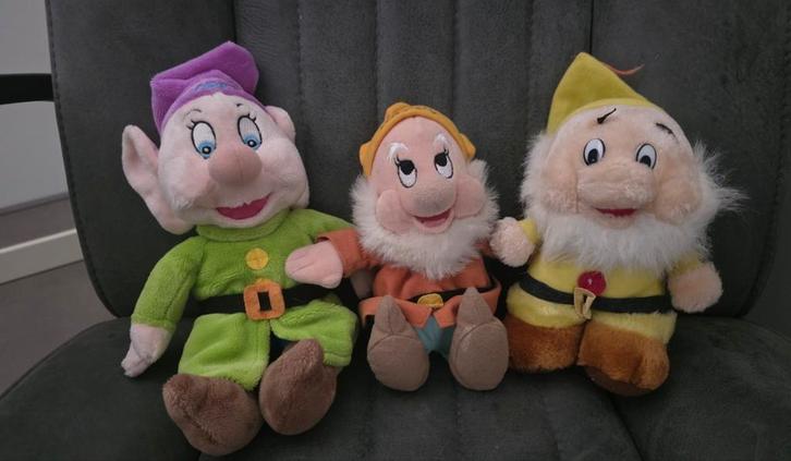 Disney Knuffels Happy & Doc Dopey Sneeuwwitje en 7 dwergen, Kinderen en Baby's, Speelgoed | Knuffels en Pluche, Zo goed als nieuw