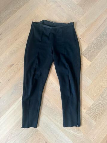 ZARA zwarte suède look pantalon met ritsdetail – maat L beschikbaar voor biedingen