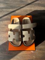 HERMES SLIPPERS MAAT 37 NIEUW, Kleding | Dames, Schoenen, Slippers, Beige, Nieuw, Ophalen of Verzenden