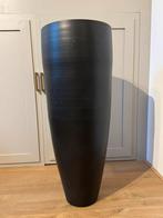 Grote hoge zwarte bloempot, Tuin en Terras, Bloempotten, Gebruikt, Rond, Tuin, Terracotta