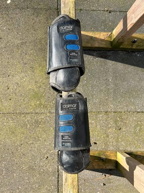 Horseware Dalmar eventer beenbescherming voorbenen medium, Dieren en Toebehoren, Paarden en Pony's | Beschermers, Gebruikt, Springen