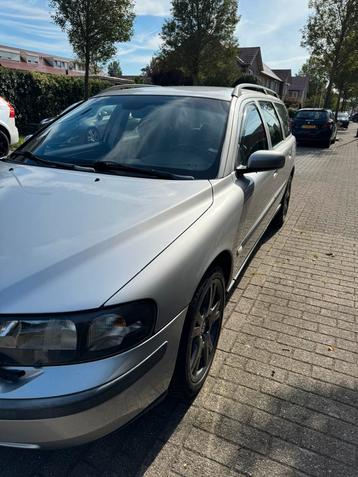 Volvo v70 beschikbaar voor biedingen