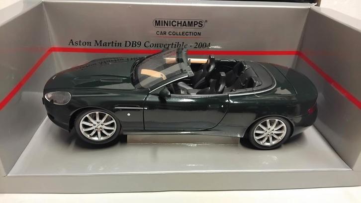 Aston Martin DB9 cabriolet donkergroen Minichamps 1:18 KRD, Hobby en Vrije tijd, Modelauto's | 1:18, Zo goed als nieuw, Auto, MiniChamps