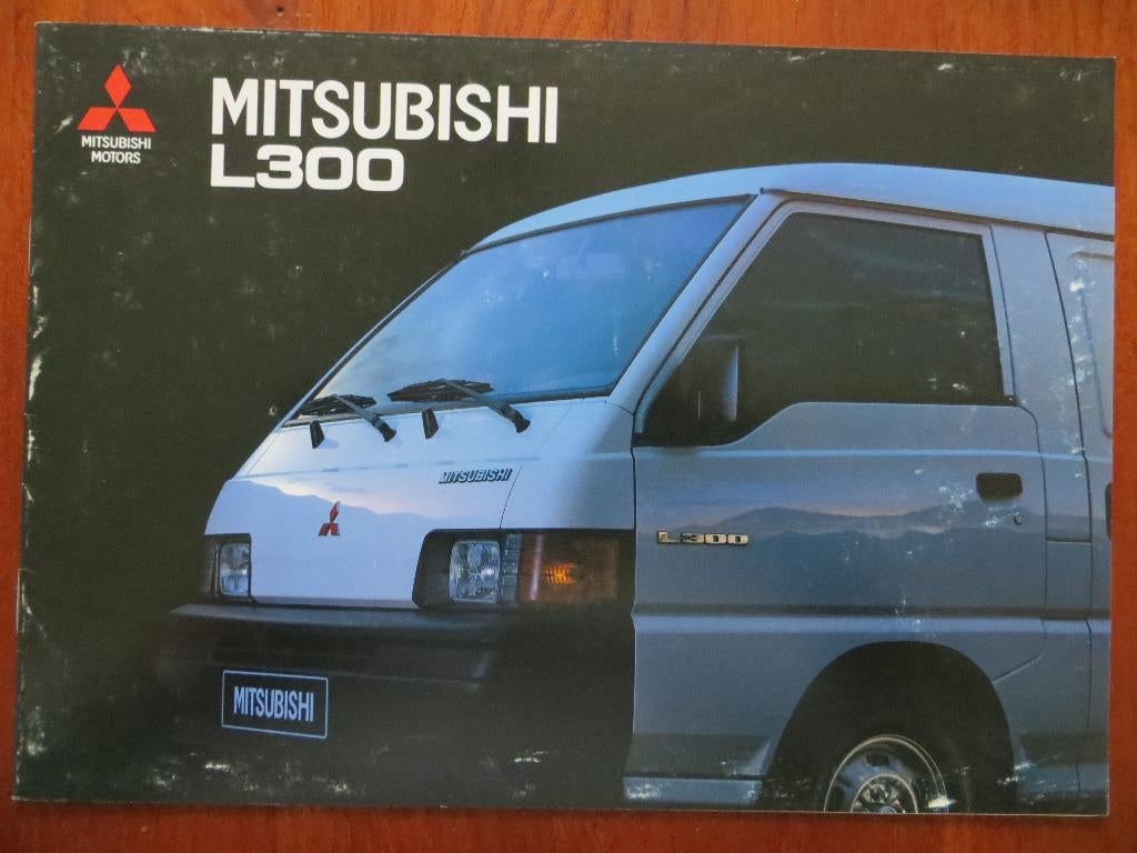 Mitsubishi L300 (april 1991) + bijlage: kleurenoverzicht, Ophalen of Verzenden, Zo goed als nieuw, Mitsubishi
