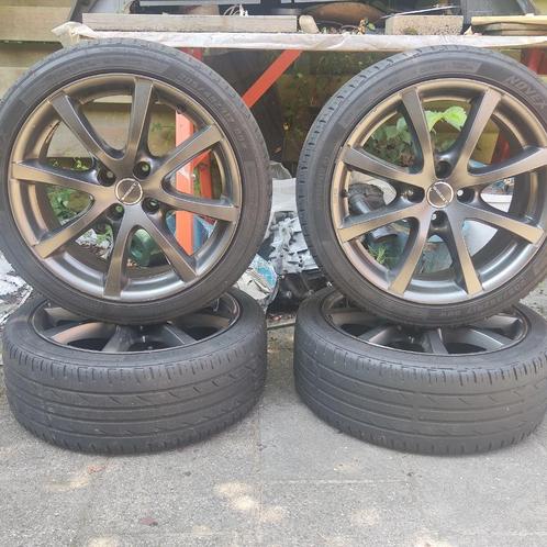 setje Borbet  donkergrijs17 inch sport velgen., Auto-onderdelen, Banden en Velgen, Velg(en), Zomerbanden, 17 inch, 205 mm, Personenwagen