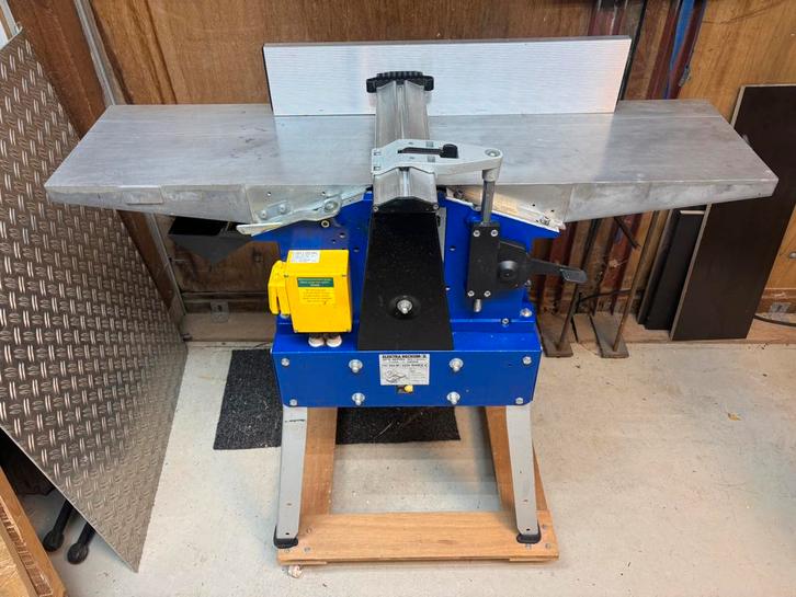 Elektra beckum hc260 m vlakvandikte bank, Doe-het-zelf en Verbouw, Gereedschap | Zaagmachines, Zo goed als nieuw, Cirkelzaag, 1200 watt of meer