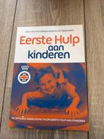 Eerste Hulp aan Kinderen - Oranje Kruis, Ophalen, Zo goed als nieuw