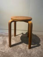 Alvar Aalto model 60 kruk voor Artek, 1960, Ophalen of Verzenden, Zo goed als nieuw, Hout