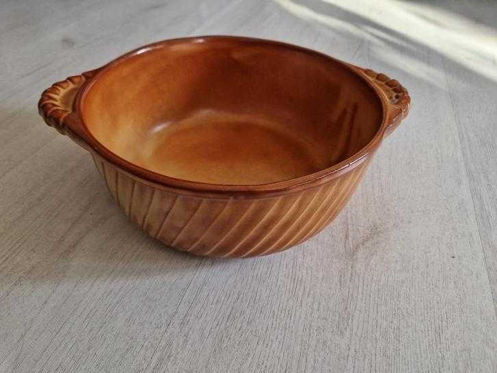 Vintage ovenschaal 21cm, Huis en Inrichting, Keuken | Servies, Gebruikt, Schaal of Schalen, Overige stijlen, Aardewerk, Ophalen of Verzenden