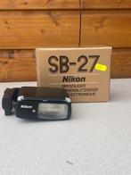 SB-27 nikon, Ophalen of Verzenden, Zo goed als nieuw, Batterij