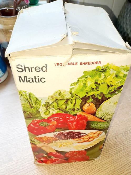 Vintage Shred Matic - groentesnijder, Huis en Inrichting, Keuken | Keukenbenodigdheden, Gebruikt, Ophalen of Verzenden