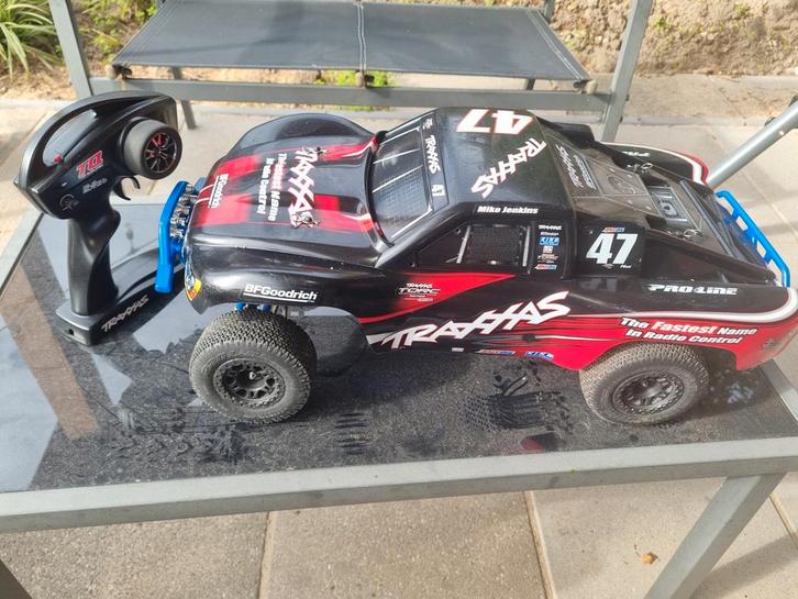 Traxxas Slash 2wd Brushless bomvol RPM upgrades, Hobby en Vrije tijd, Modelbouw | Radiografisch | Auto's, Gebruikt, Auto offroad