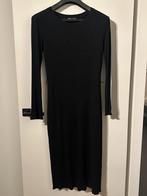 Zara - zwarte rib jurk | maat M, Maat 38/40 (M), Ophalen of Verzenden, Gedragen, Onder de knie