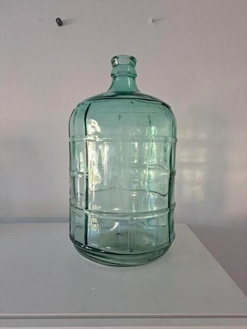 Groen vaas hoogte 42 cm  diameter 20 cm. beschikbaar voor biedingen