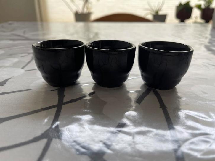 ARABIA Kilta Eierdopjes Zwart – Set van 3, Huis en Inrichting, Keuken | Servies, Gebruikt, Overige typen, Overige stijlen, Keramiek