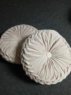 2 mooie zandkleurige sierkussens, Ophalen, Zo goed als nieuw, Vierkant