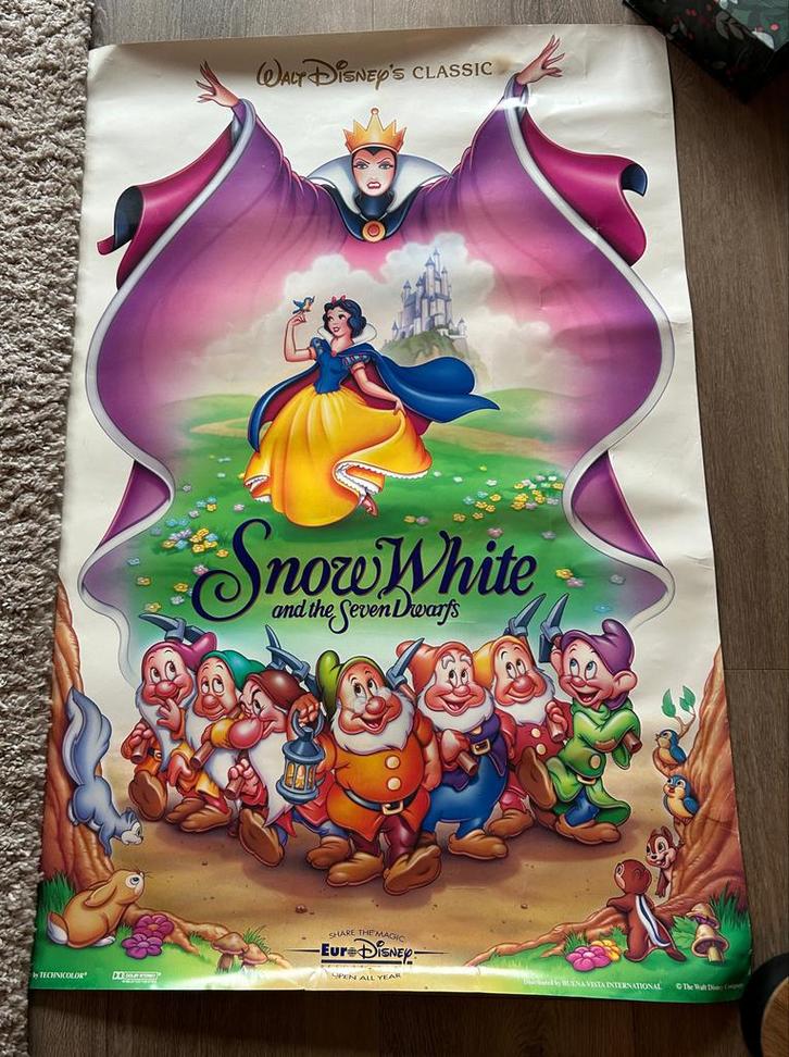 Sneeuwwitje Filmposter Disney Eurodisney 70x100cm, Verzamelen, Posters, Zo goed als nieuw, Film en Tv, A1 t/m A3, Rechthoekig Staand