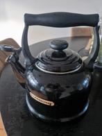 Le Creuset Fluitketel - Zwart, Huis en Inrichting, Keuken | Keukenbenodigdheden, Ophalen of Verzenden, Gebruikt