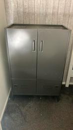 Ikea Idasen lockerkast grijs, Huis en Inrichting, Kasten | Lockerkasten, Ophalen, Zo goed als nieuw