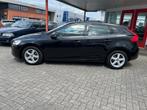 Volvo V40 2.0 T2 122PK LED koplampen/Navi/Parkeersensoren vo, Auto's, Volvo, Voorwielaandrijving, Gebruikt, Euro 6, 4 cilinders