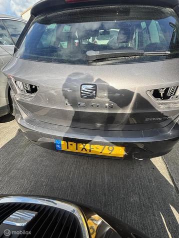 Achterbumper Seat Leon ST 5F ('13->) beschikbaar voor biedingen