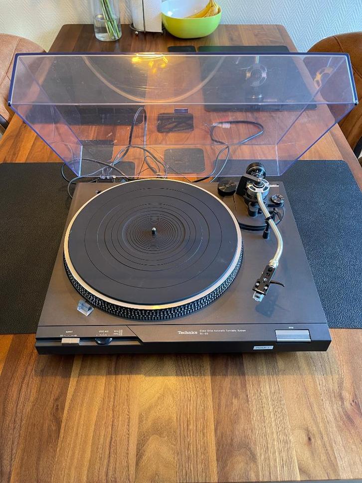 Technics SL-D2 (nieuwe headshell + cartridge), Audio, Tv en Foto, Platenspelers, Zo goed als nieuw, Platenspeler, Technics, Pitch-regelaar