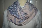 shawl, leuke ronde shawl, pastel roze en blauw, Ophalen of Verzenden, Zo goed als nieuw, Sjaal