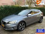 Volvo V40 1.5 T3 R-Design l H&K l Pano l Camera l Full led, Auto's, 4 cilinders, 700 kg, Leder en Stof, Origineel Nederlands