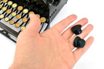 Corona 3 Typemachine Rubberen Voetjes beschikbaar voor biedingen