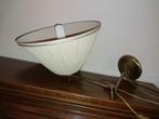 Vintage Wandlamp met Plissé Kap, Antiek en Kunst, Antiek | Schalen, Ophalen