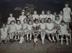 Foto op karton Meisjes in jurkjes | Soerabaja Ned Indië Java, Verzamelen, Foto's en Prenten, Gebruikt, Verzenden, Foto, Voor 1940