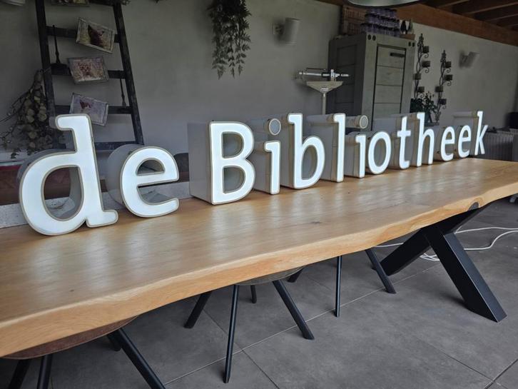 reclameopject verzameling bibliotheek ledreclame, Hobby en Vrije tijd, Overige Hobby en Vrije tijd, Zo goed als nieuw, Ophalen of Verzenden