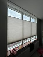 Luxaflex plissegordijn - gebroken wit, Huis en Inrichting, Stoffering | Gordijnen en Lamellen, Ophalen, Zo goed als nieuw, 200 cm of meer