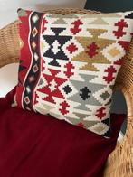 Kussen / cushion & cover, Ophalen, Zo goed als nieuw, Rood, Vierkant