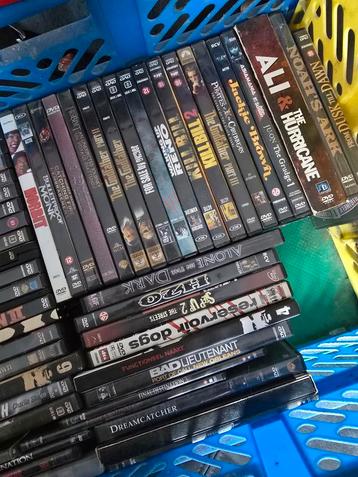 Grote collectie DVD's beschikbaar voor biedingen