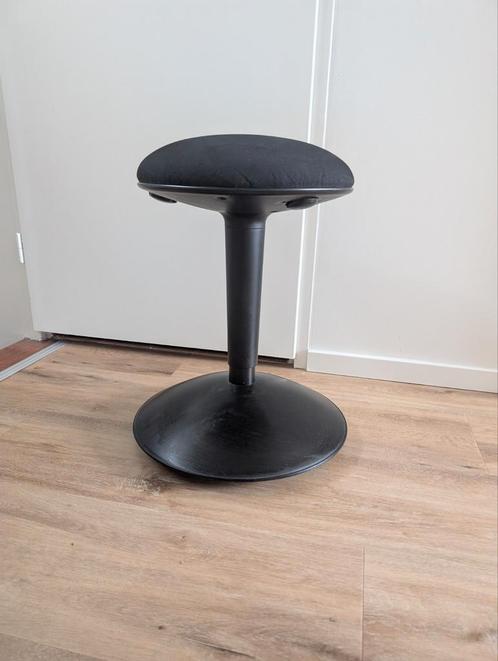 Ikea
NILSERIK
Zit-/stasteun - bureau kruk, Huis en Inrichting, Bureaustoelen, Zo goed als nieuw, Bureaukruk, Zwart, Ergonomisch