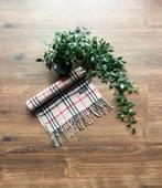 Burberry sjaal, Burberry, Ophalen of Verzenden, Zo goed als nieuw, Sjaal