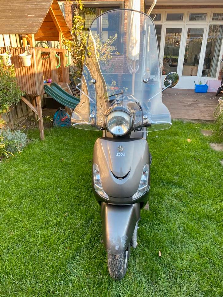 Sym Fiddle 2, bouwjaar 2016, 17.445 km, Fietsen en Brommers, Scooters | SYM, Gebruikt, Fiddle, Maximaal 25 km/u, Benzine, Ophalen