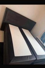 Grote Velvet Bed met Matrassen reiniging/bezorging mogelijk, Huis en Inrichting, Tweepersoons, Ophalen of Verzenden, Zo goed als nieuw