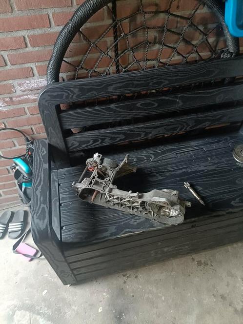 100cc peugeot carters speedfight vivacity 100cc, Fietsen en Brommers, Brommeronderdelen | Algemeen, Zo goed als nieuw, Blok, Ophalen of Verzenden
