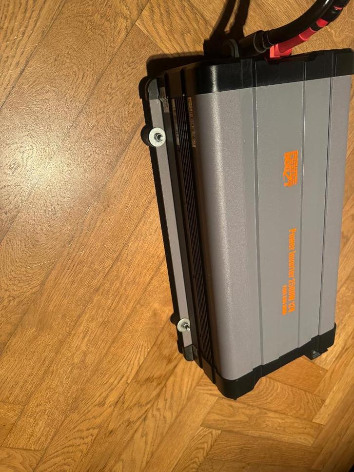 Omvormer 12 volt inverter 2500 watt zuiver, Caravans en Kamperen, Camper-accessoires, Nieuw, Ophalen